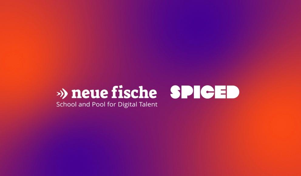 Logo von Neue Fische und SPICED auf Farbverlauf-Hintergrund