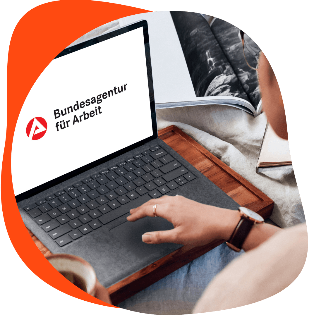 Laptop mit Bundesagentur für Arbeit Webseite